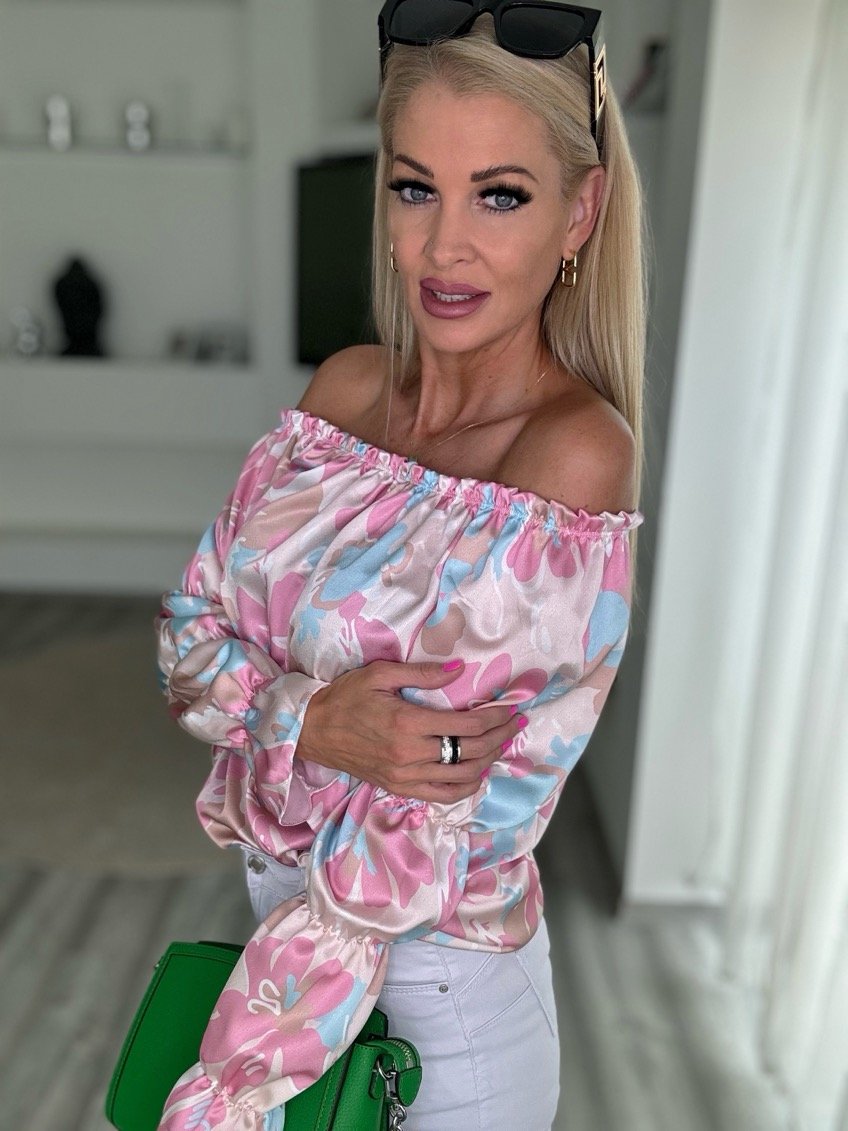 GIRL ejtett vállú felső virágos 