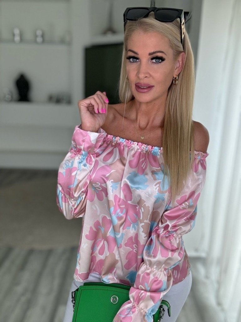 GIRL ejtett vállú felső virágos 