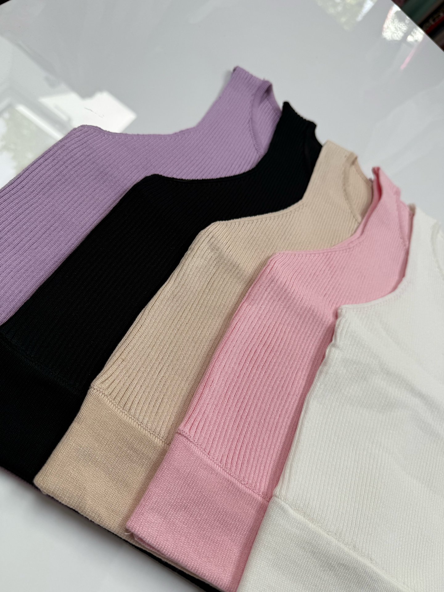 ST.TROPEZ crop top fekete 
