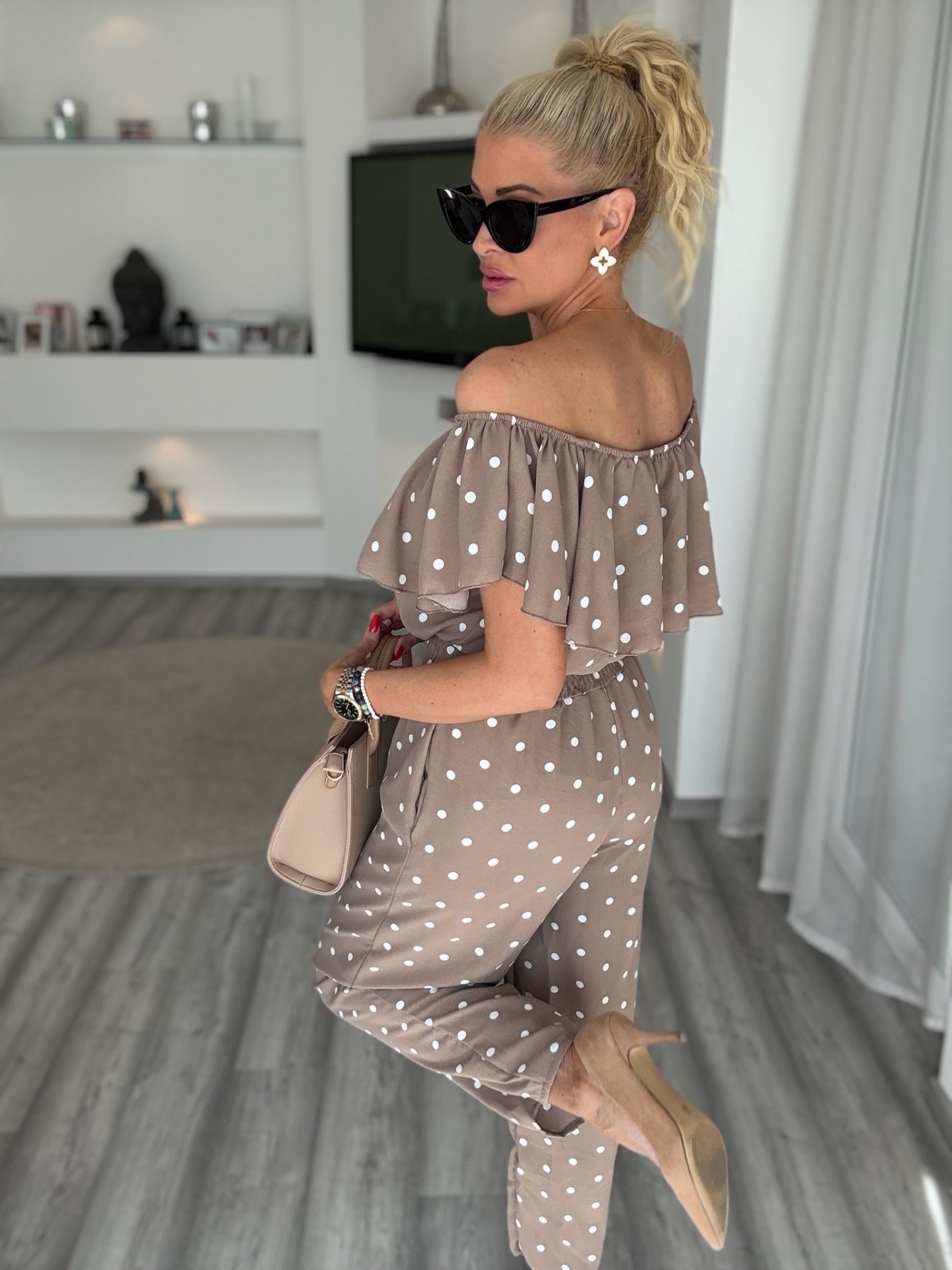 PÖTTYÖS overal barna