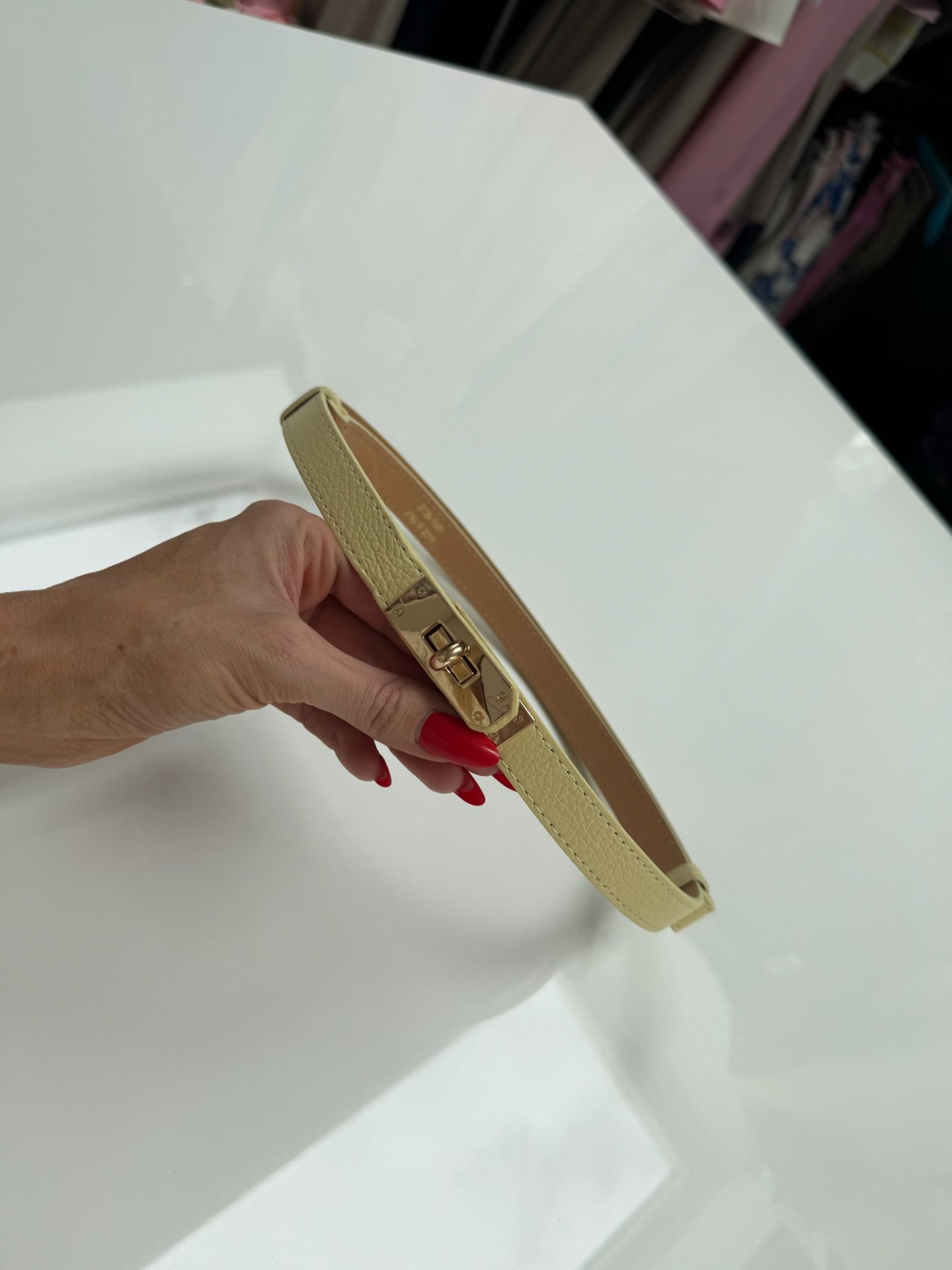 ÁLLÍTHATÓ bőr öv sárga