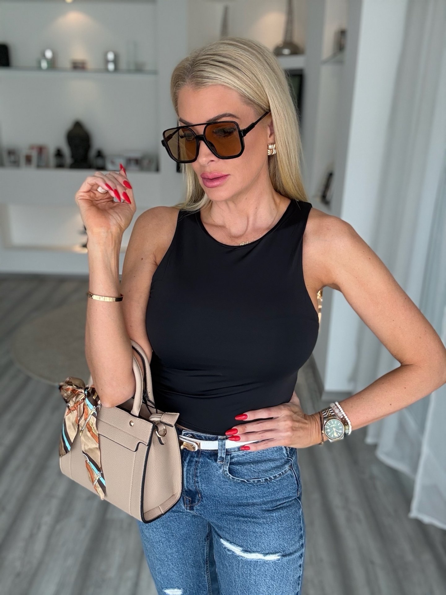 NORA crop top fekete  Z1145