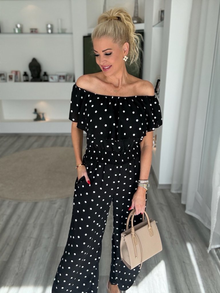 PÖTTYÖS overal fekete