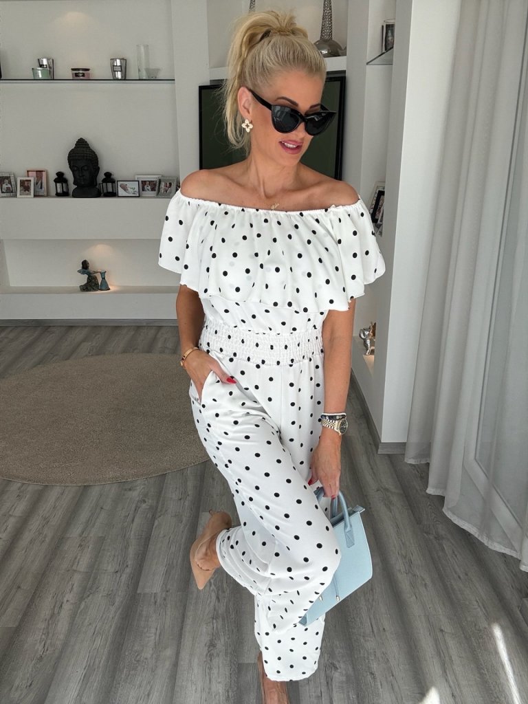 PÖTTYÖS overal fehér