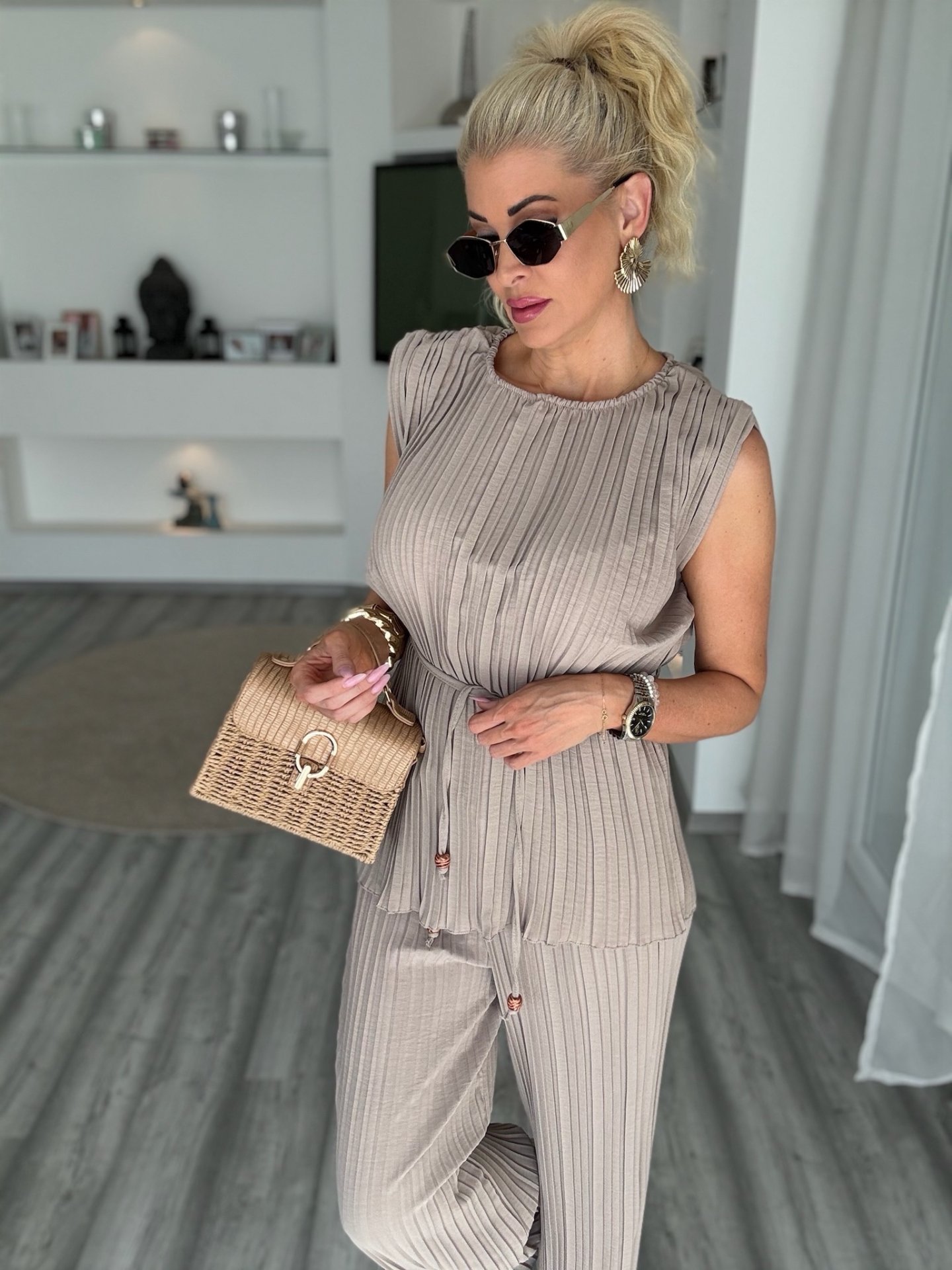 LAGUNA pliszírozott szett taupe