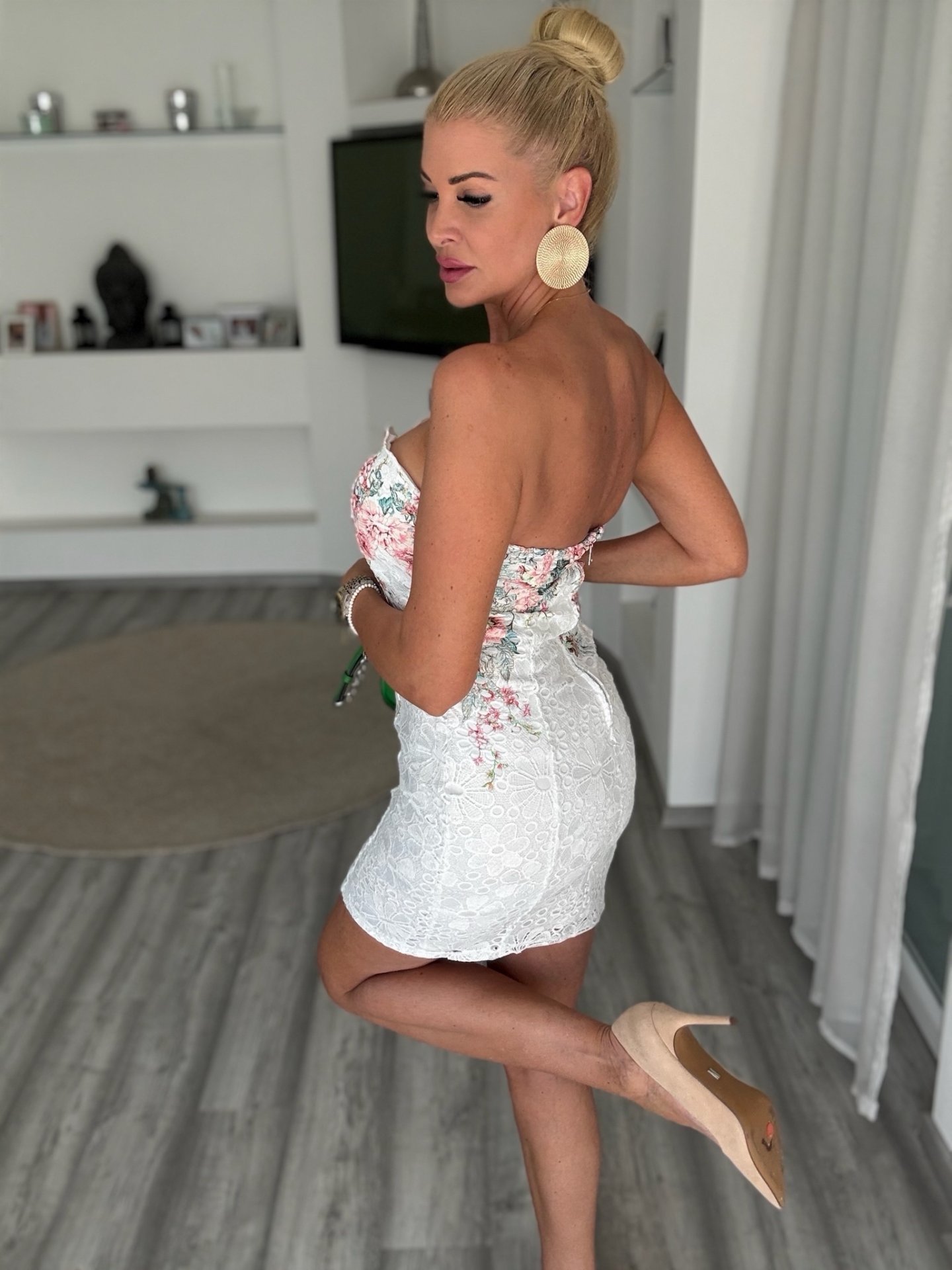 BECCA csipkeruha rózsaszín virágos