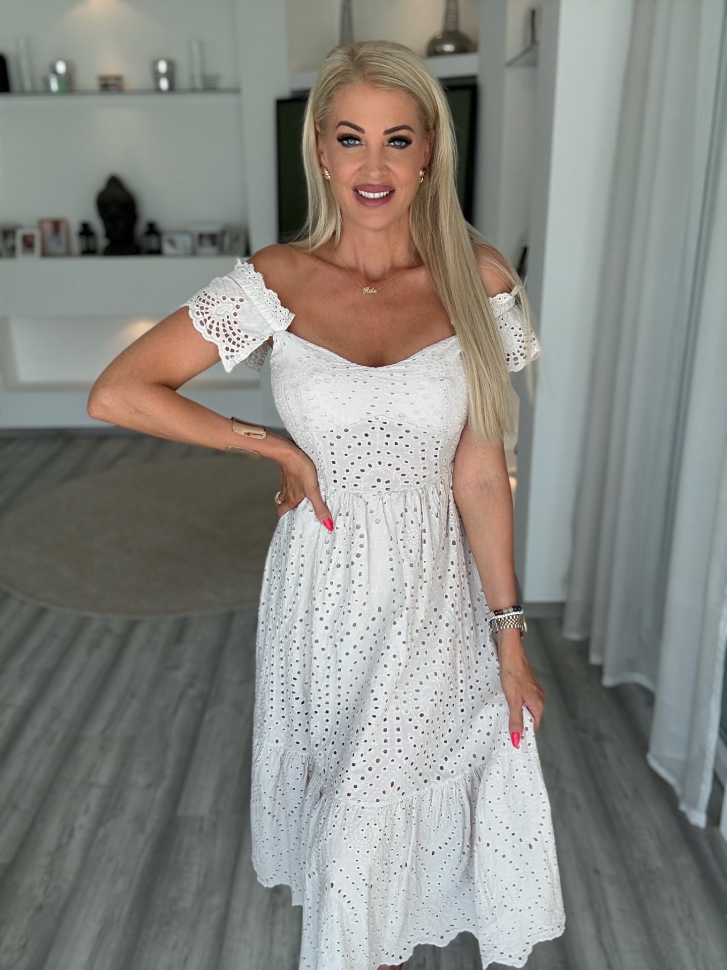 ELISA madeira ruha bézs