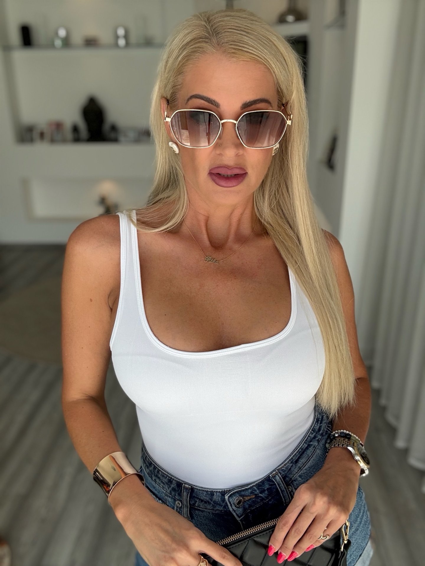OTI alakformálós body fehér