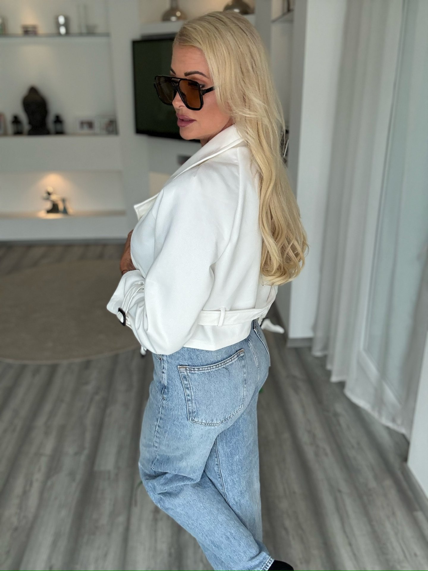 VOGUE velúr hatasú kabi tört fehér 