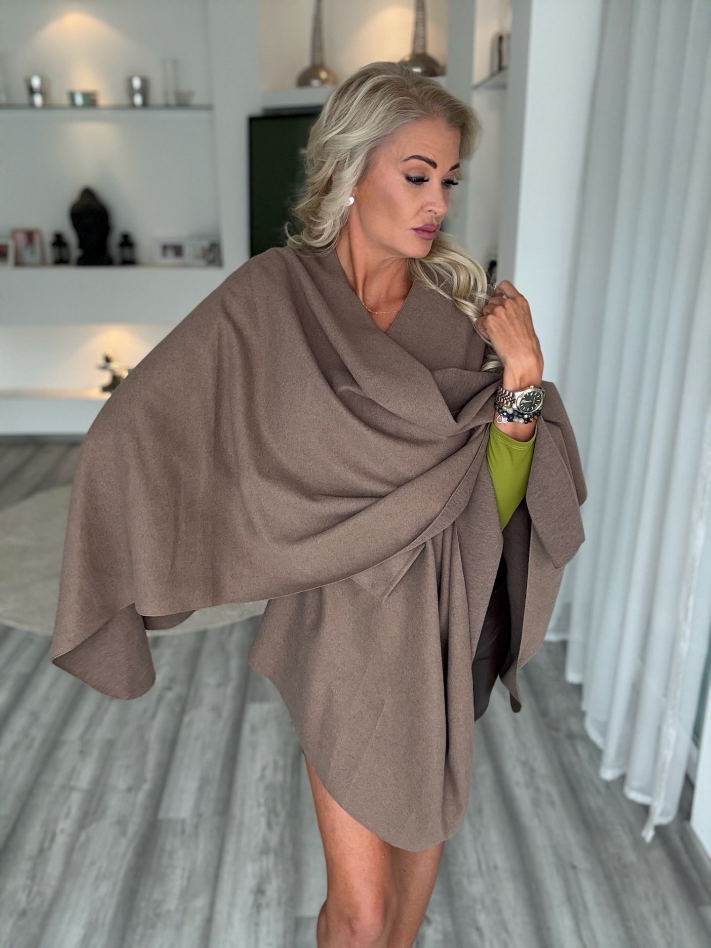 AMARA poncsó taupe